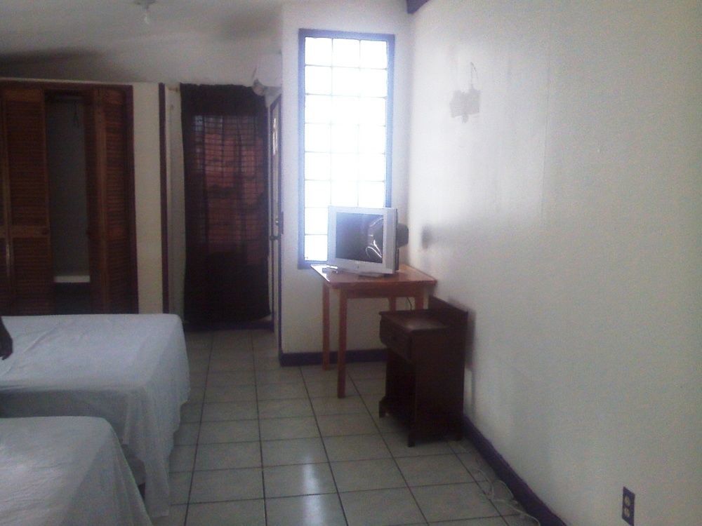 Amelia Guest House San Pedro  Dış mekan fotoğraf
